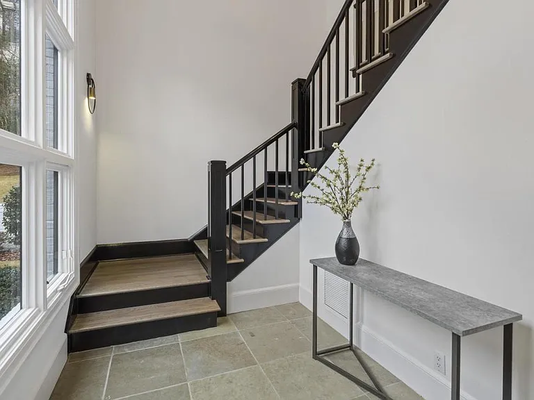 997 Davis Dr — Photo 92