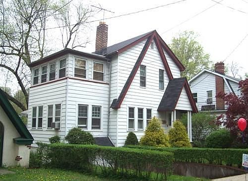 2nd image of 61 Aberdeen Dr