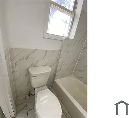 165 Linden St #1 — Photo 3