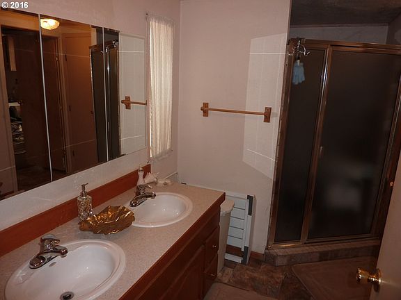 3rd image of 425 Wilene Ct