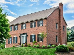 236 Gate Dancer Dr, Cranberry Township, PA 16066