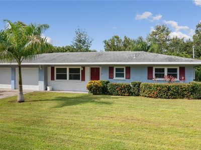401 E Lake Dr, Sarasota, FL, 34232
