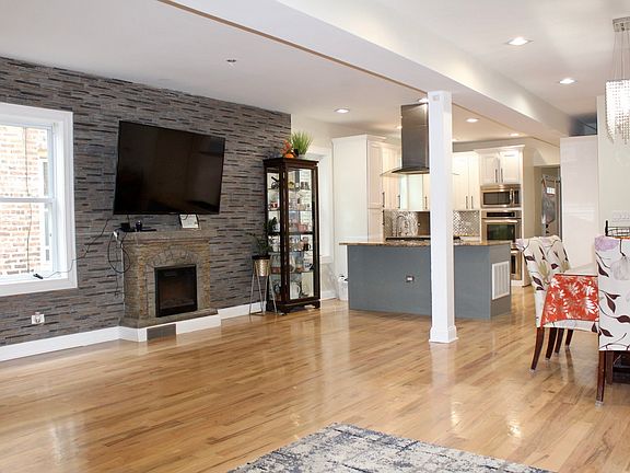 4th image of 4928 W Kamerling Ave