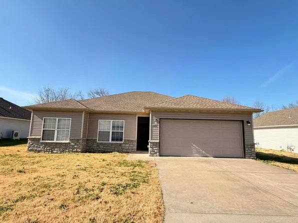 1604 Prier Ln, Webb City, MO 64870