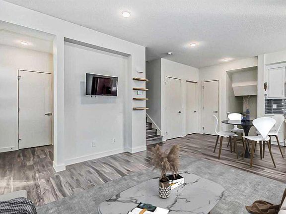 5th image of 100 NW Walgrove Ct SE #3302