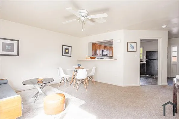 4 bed, 1680 sqft, $2,400 — Photo 2
