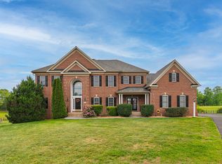 4 Jackson Pl, Middletown, VA 22645