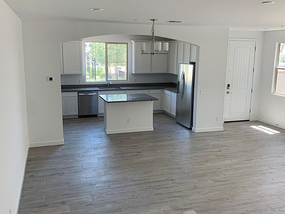 3rd image of 1761 N 208th Ave