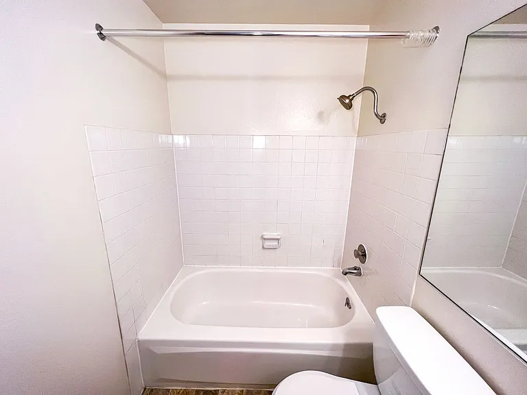 Ravenna House — Photo 47