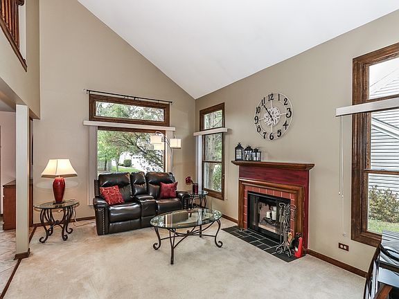 2nd image of 1903 Gibson Dr
