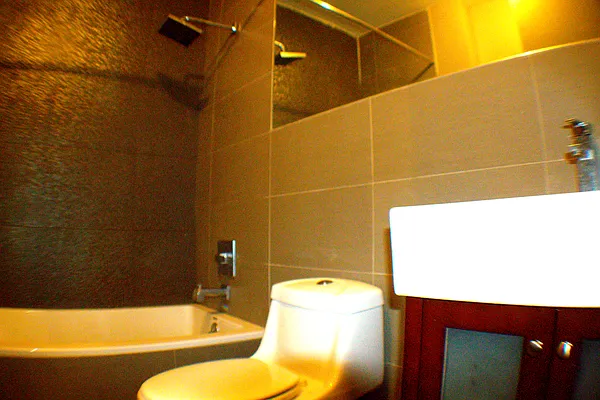 Rented by Loom Group | media 102