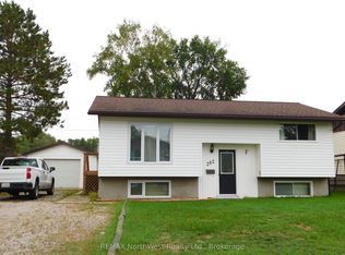 282 Wilde St, Dryden, ON P8N 3A9