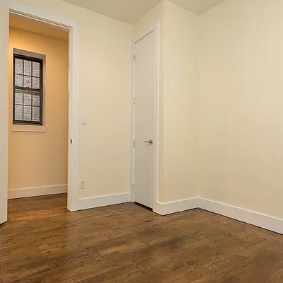 Rented by Nooklyn NYC LLC | media 53