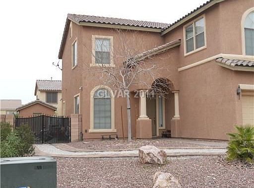 2nd image of 6121 Kulawea St