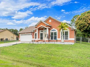 1398 Stuttgart Ave NW, Palm Bay, FL 32907