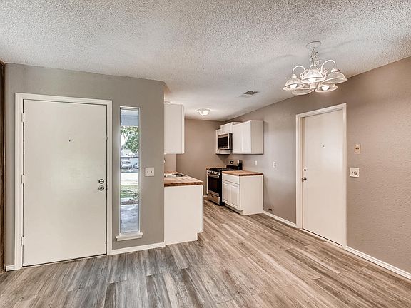 5th image of 16406 Spruce Cv