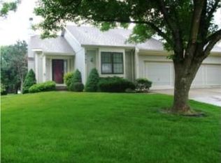 9107 W 121st Ter, Overland Park, KS 66213