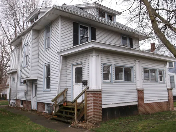 423 S Chestnut St, Princeton, IL 61356