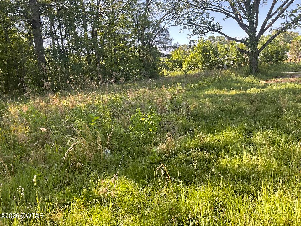 2nd image of 4021 Oak Dr