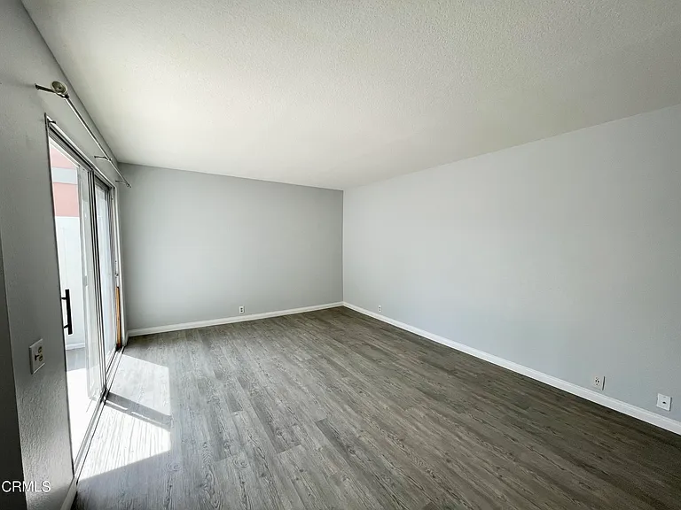2991 E Harbor Blvd — Photo 5