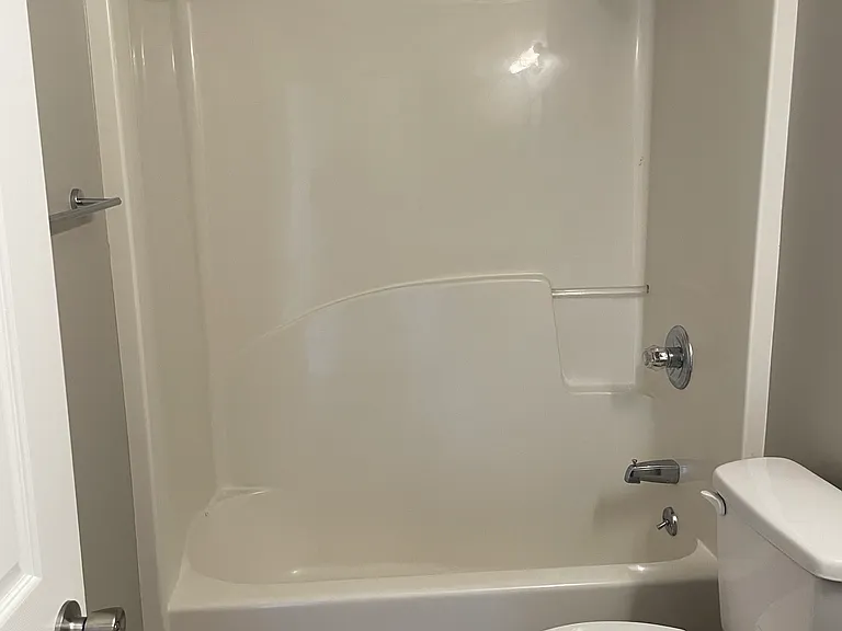 Nice bathroom with tile floors
