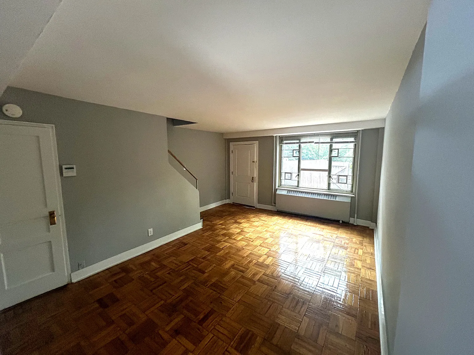 1 bed, 900 sqft, $2,450 — Photo 4