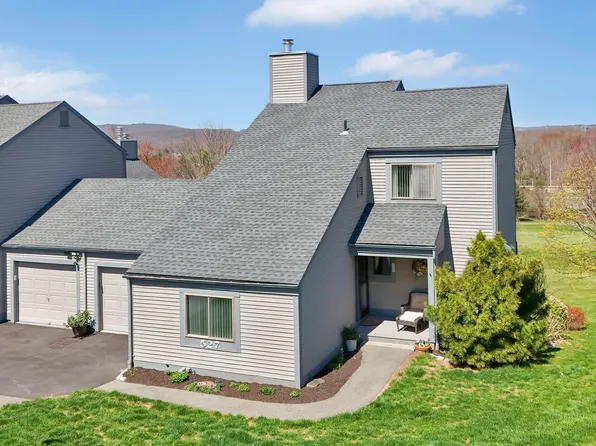527 Pilgrim Harbor #527, Wallingford, CT 06492