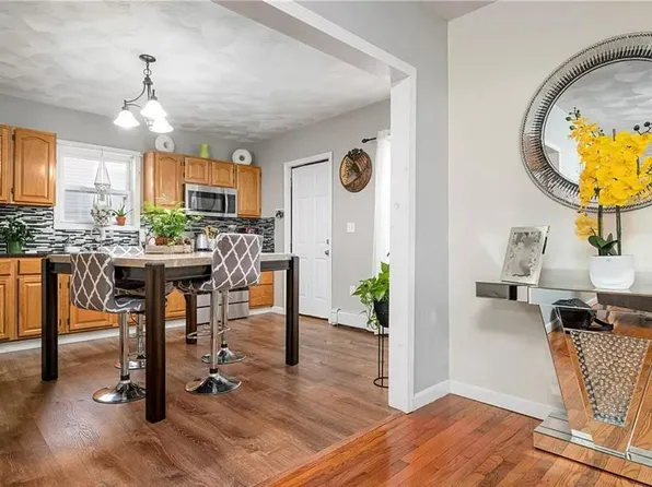 20 Chapel St, Central Falls, RI 02863