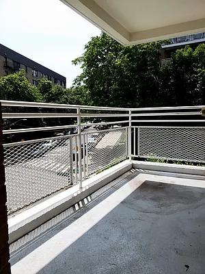 Sold by Compass | media 1