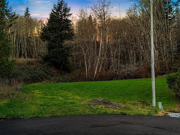 2nd image of 927 Grennan Place