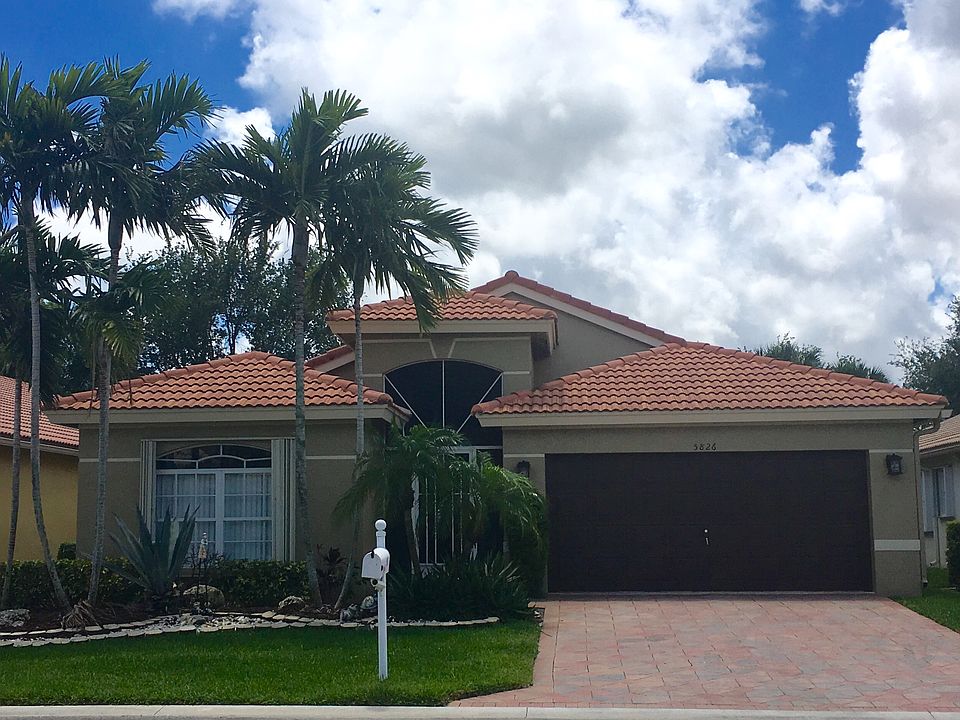 1st image of 5826 Royal Club Dr
