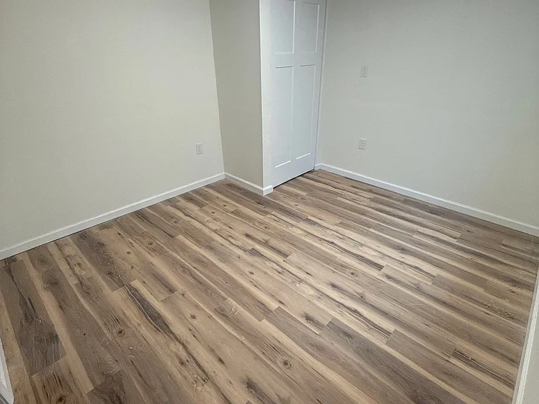632 W Wisconsin Ave — Photo 25