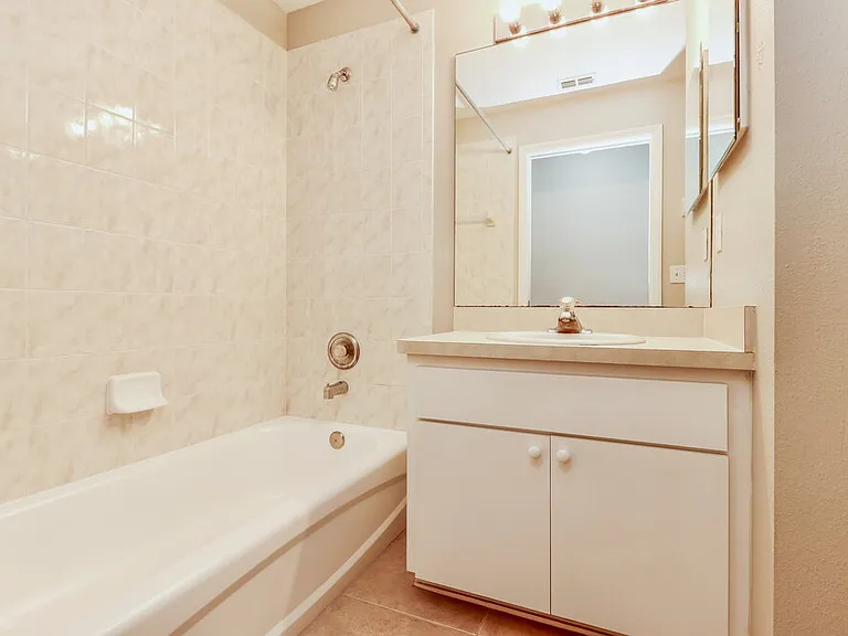 7918 Barclay Rd — Photo 14