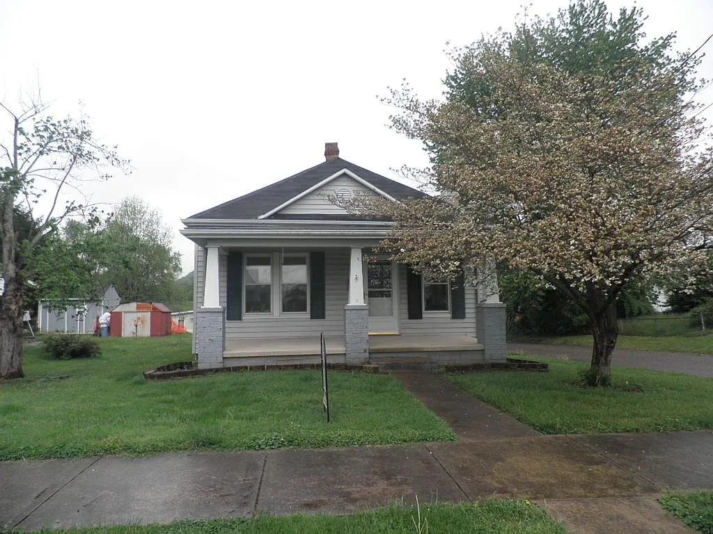 5569 Cherry St photo 1