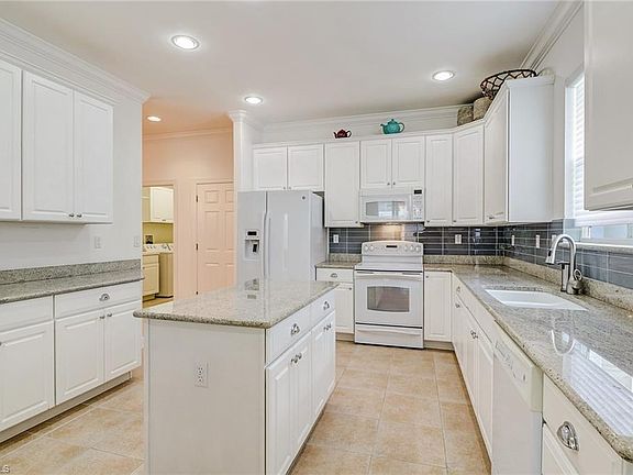 3rd image of 28652 San Lucas Ln APT 101