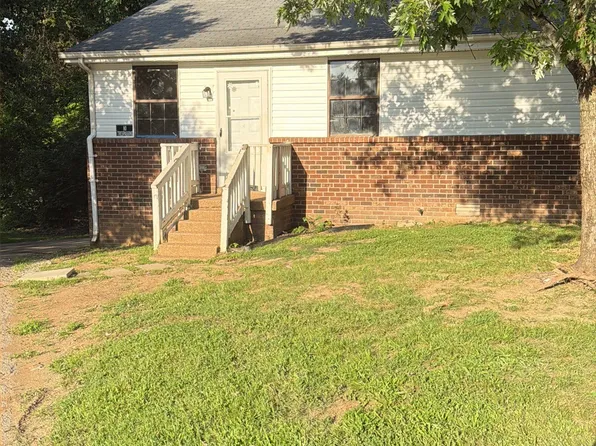 3351 White Pine Dr, Nashville, TN 37214