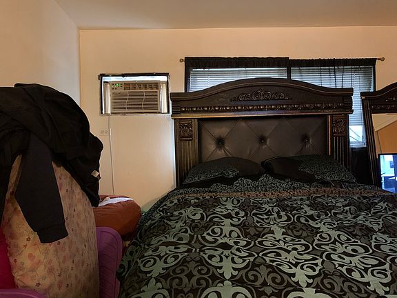 4th image of 18361 Glen Oak Ave APT 2A