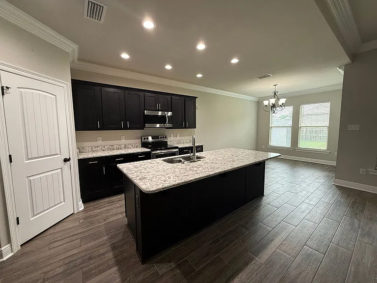6510 Suwanee Rd — Photo 6