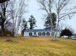 5 Meadow Ln, Rutland, VT 05701