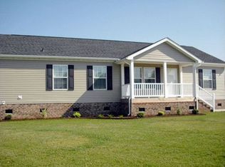 121 Kevin Dr, Elizabeth City, NC 27909