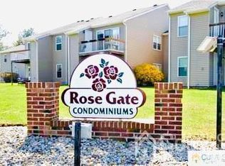 2 Lindsey Cir, Old Bridge, NJ 08857