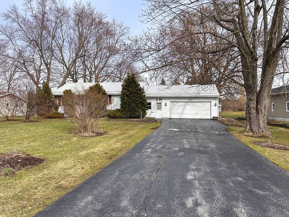 1st image of 2241 Town Line Rd