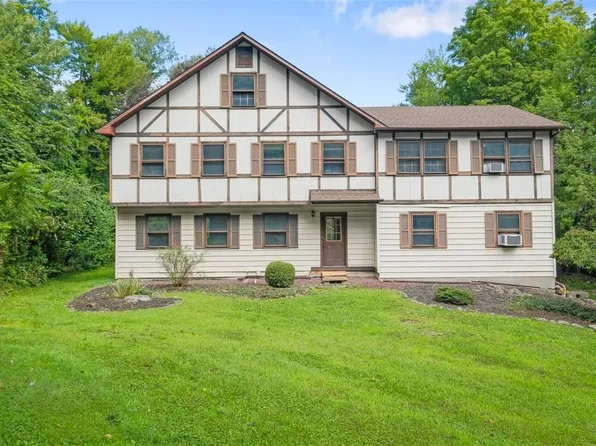 523 Van Wyck Lake Road, Hopewell Junction, NY 12533