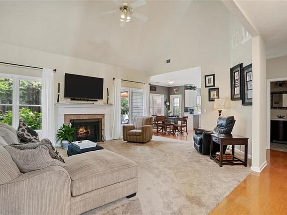 4th image of 1341 Chadwick Point Dr