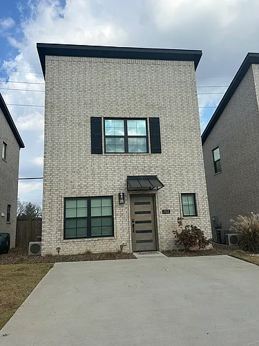 1512 W Cato Springs Rd Photo 1