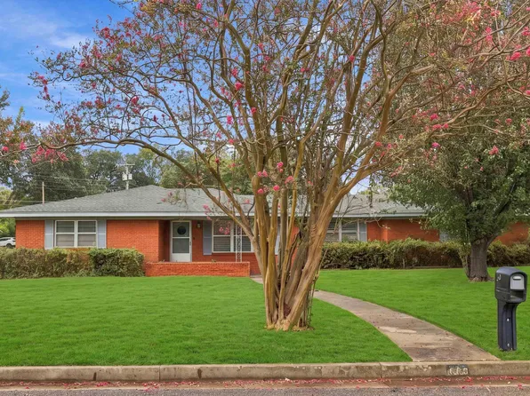 600 Woodcrest Ln, Longview, TX 75601