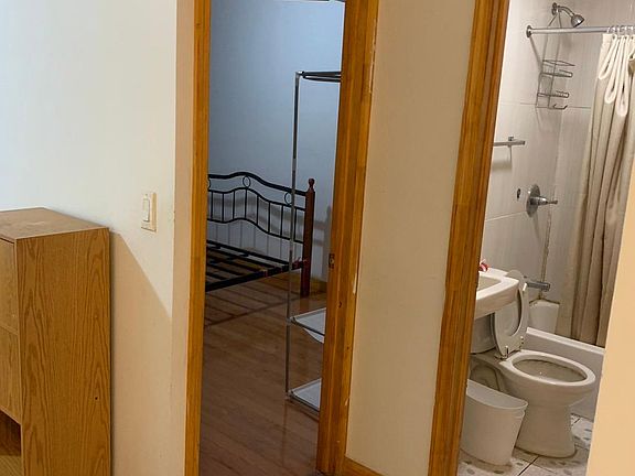 5th image of 916 54th St Floor 3