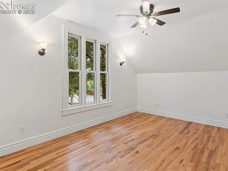602 S 26th St — Photo 18