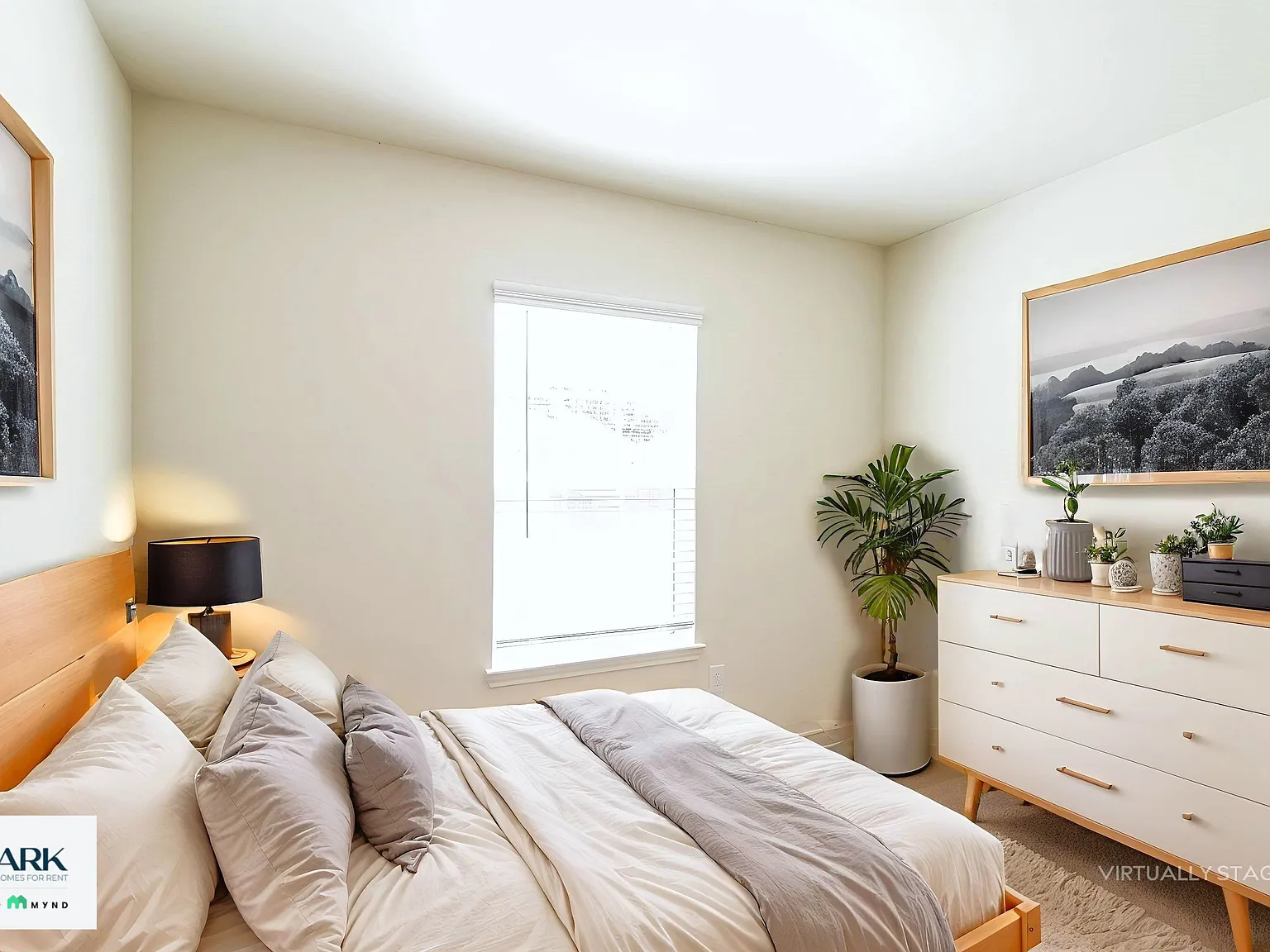 3 bed, 2.0 bath, 1366 sqft, $1,582 — Photo 4