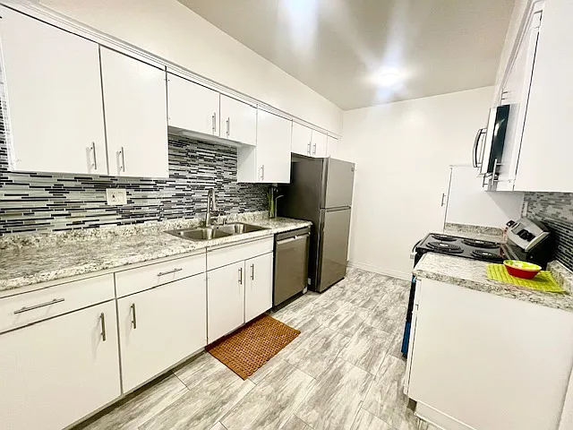 Occidental Towers Apartments — Photo 166